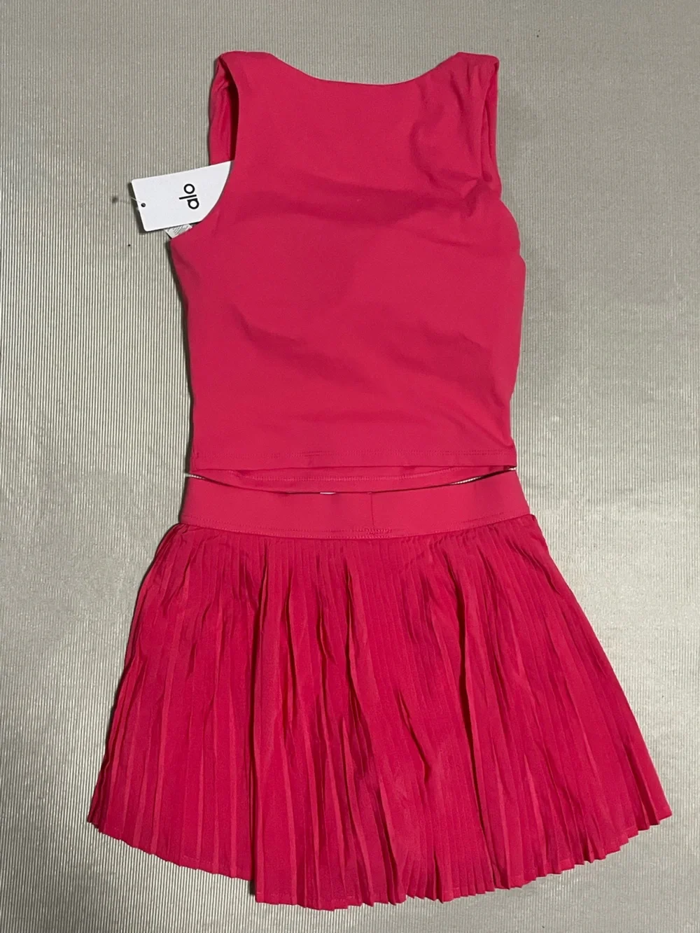 ALO Yoga Hot Pink Cropped Tank Top with Pleated Skirt Set